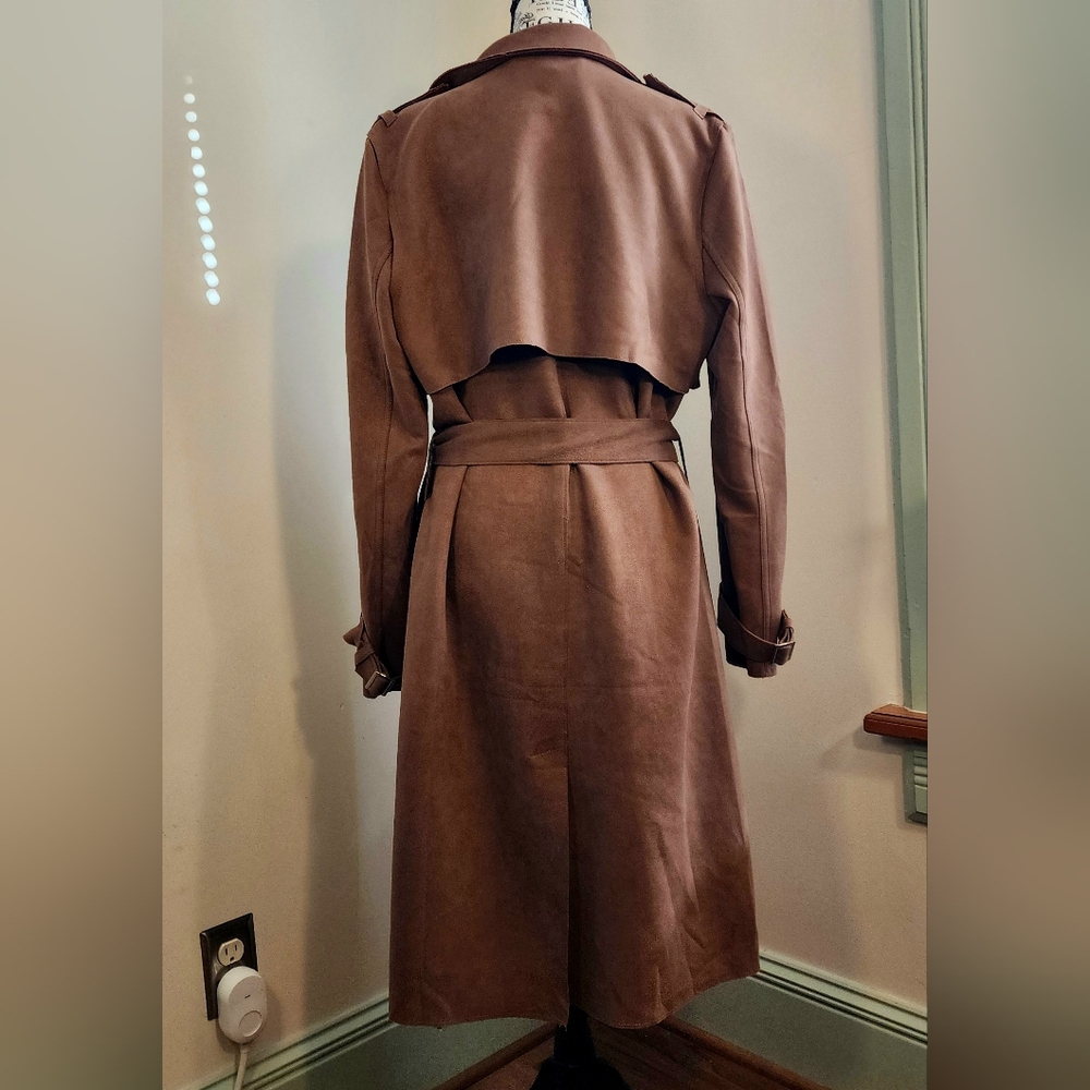 Haute Monde Classic Tan Trench Coat - Picture 2 of 11